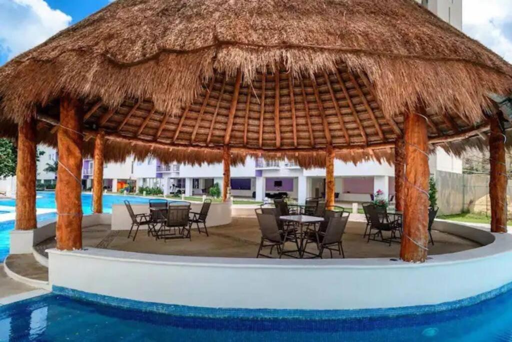 Home & Office Cancun Pool 외부 사진